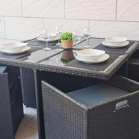 Galeon Apartment
